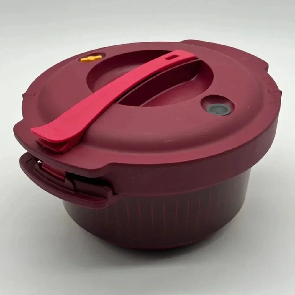 Tupperware Microwave 2-Quart Round Pressure‎ Cooker-NEW
